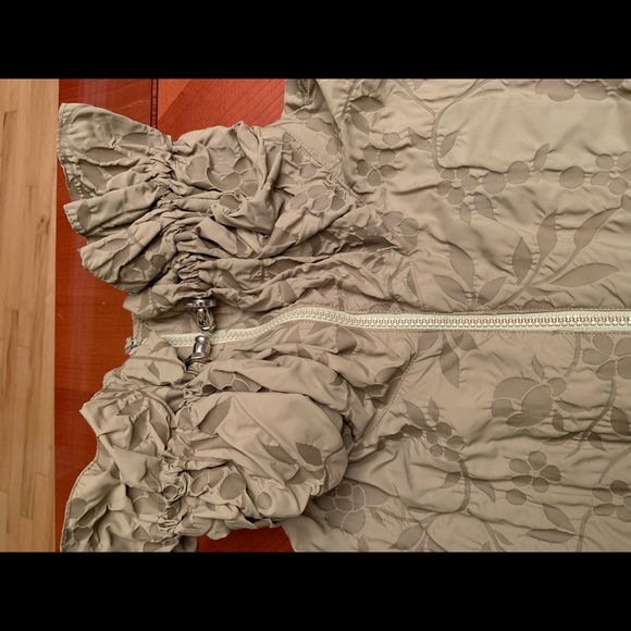 Et Dieu Crea La Femme Rain Jacket - Picture 8 of 8